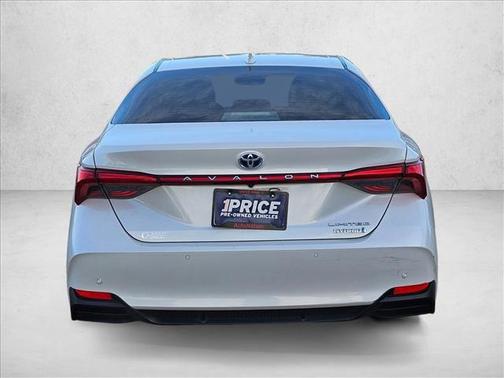 2019 Toyota Avalon Hybrid Limited