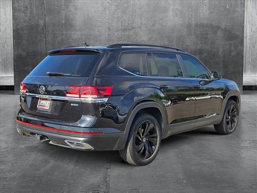 2022 Volkswagen Atlas 3.6L SE w/Technology
