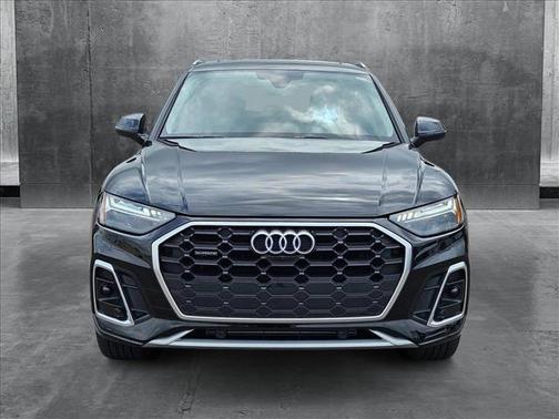 2024 Audi Q5 45 S line Prestige
