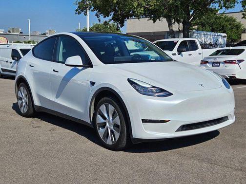 2023 Tesla Model Y Long Range Dual Motor All-Wheel Drive
