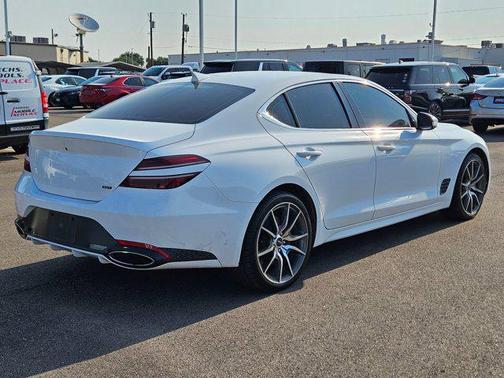 2022 Genesis G70 3.3T RWD