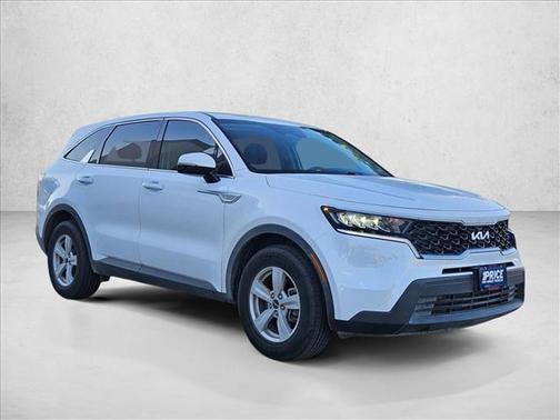 2022 Kia Sorento LX