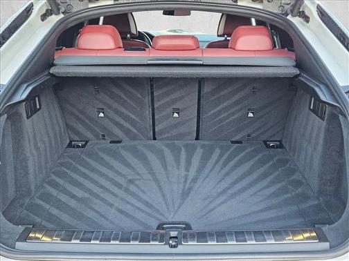 2021 BMW X6 xDrive40i