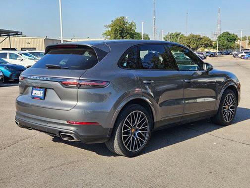 2020 Porsche Cayenne Cayenne
