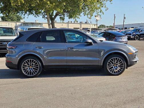 2020 Porsche Cayenne Cayenne