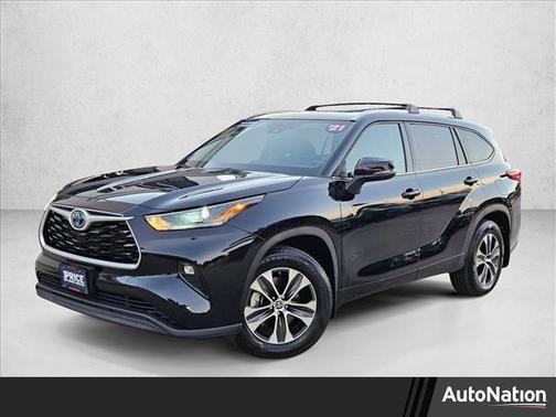 2021 Toyota Highlander Hybrid XLE