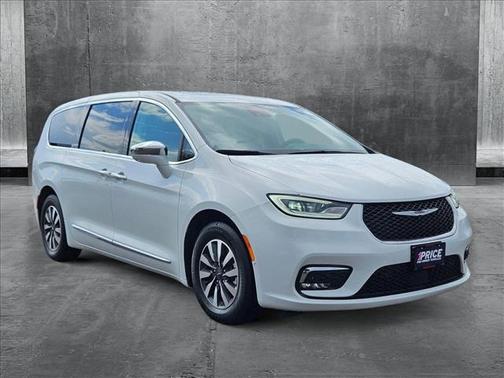 2022 Chrysler Pacifica Hybrid Limited