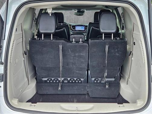 2022 Chrysler Pacifica Hybrid Limited