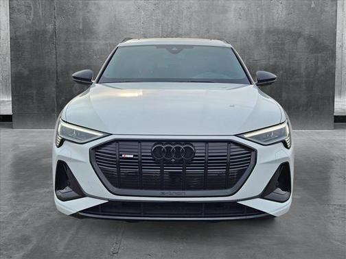 2023 Audi e-tron Premiumwe