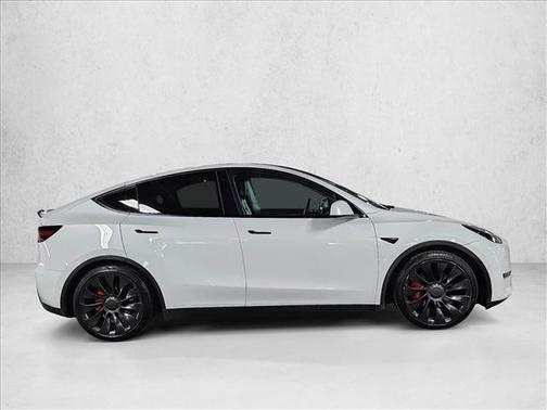 2022 Tesla Model Y Performance Dual Motor All-Wheel Drive