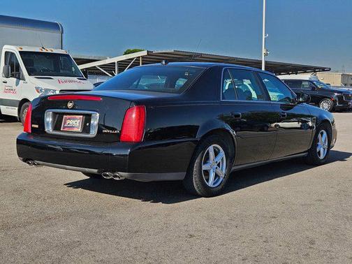2004 Cadillac DeVille Base