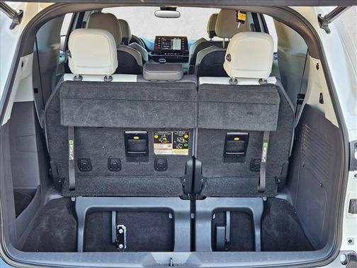 2021 Toyota Sienna XSE 7 Passenger