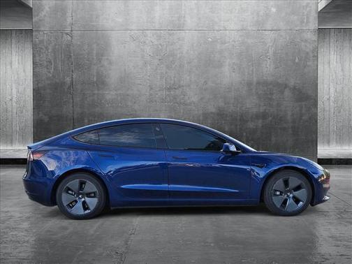 2022 Tesla Model 3 Standard Range