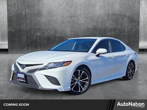 2020 Toyota Camry SE