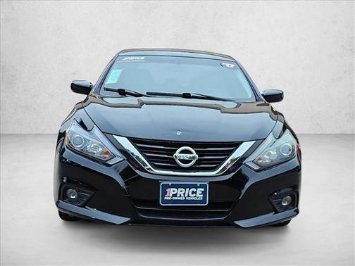 Super Black 2017 Nissan Altima 2.5 SR