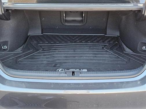 2022 Lexus ES 350 Base