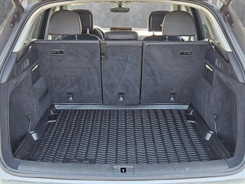 2023 Audi Q5 45 S line Premium