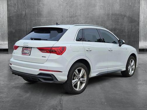 2023 Audi Q3 Premium 45 TFSI S line quattro Tiptronic