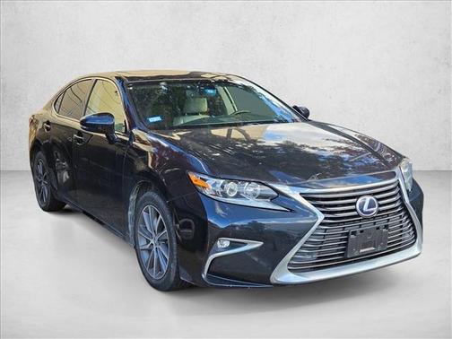 2016 Lexus ES 300h Base