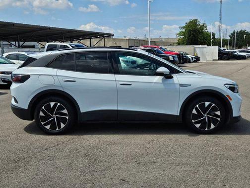 2021 Volkswagen ID.4 Pro