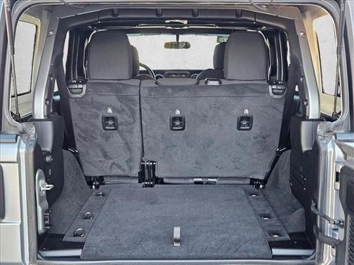 2020 Jeep Wrangler Unlimited Willys 4X4