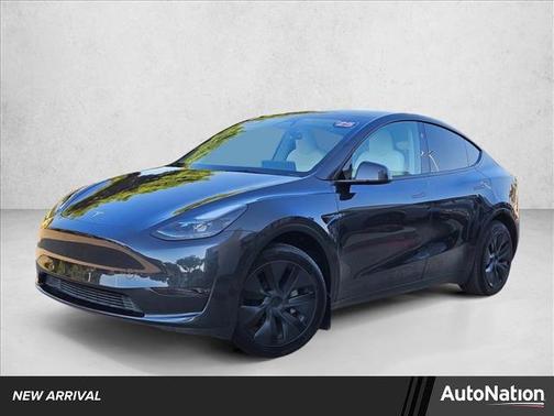 2025 Tesla Model Y Long Range Dual Motor Rear-Wheel Drive