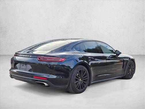 2019 Porsche Panamera RWD