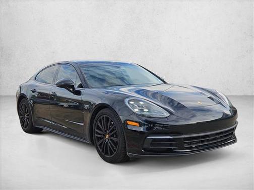 2019 Porsche Panamera RWD