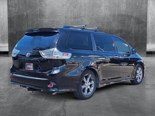 2014 Toyota Sienna SE