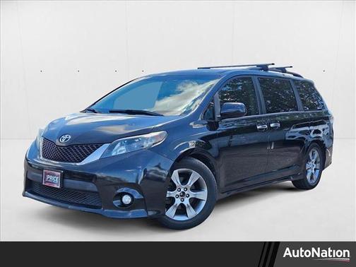 2014 Toyota Sienna SE