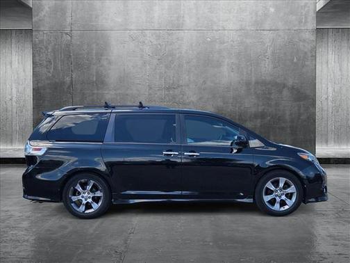 2014 Toyota Sienna SE