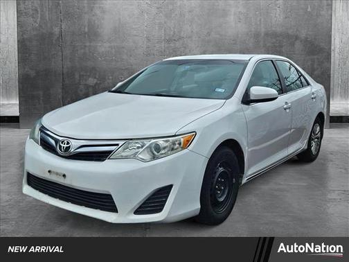 2014 Toyota Camry LE