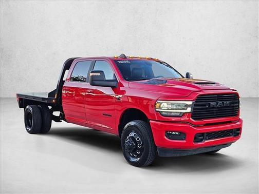 2024 RAM 3500 Laramie Crew Cab 4x4 8' Box