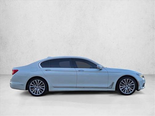 2016 BMW 750 i xDrive