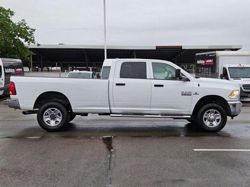 2018 RAM 2500 Tradesman Crew Cab 4x4 8' Box