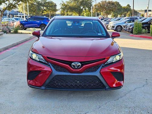 2019 Toyota Camry SE