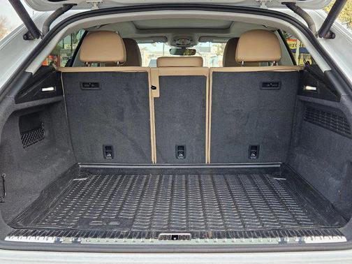 2020 Audi Q8 55 Premium Plus