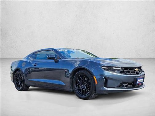 Shadow Gray Metallic 2020 Chevrolet Camaro 1LT
