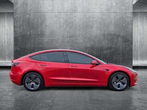 2022 Tesla Model 3 Standard Range