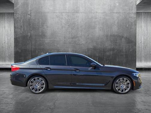 2020 BMW 530 530i