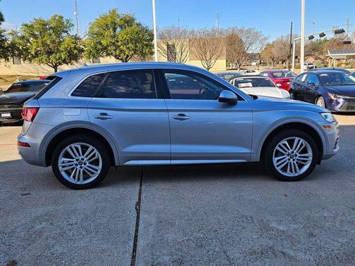 2018 Audi Q5 2.0T Prestige