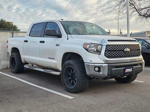 2018 Toyota Tundra SR5