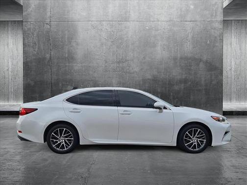 2017 Lexus ES 350 Base