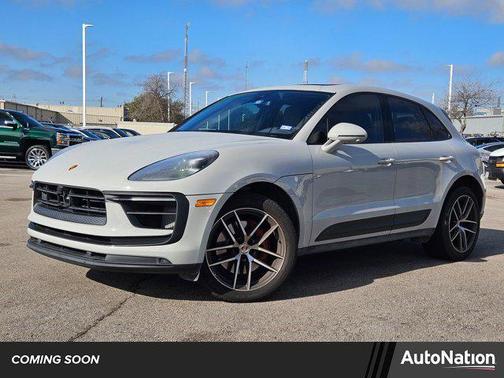 2023 Porsche Macan S