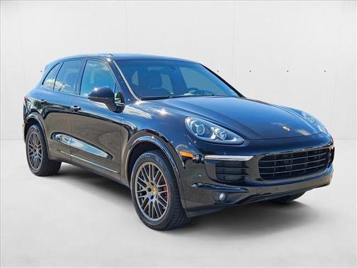 2017 Porsche Cayenne Platinum Edition