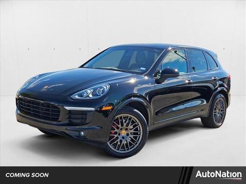 2017 Porsche Cayenne Platinum Edition
