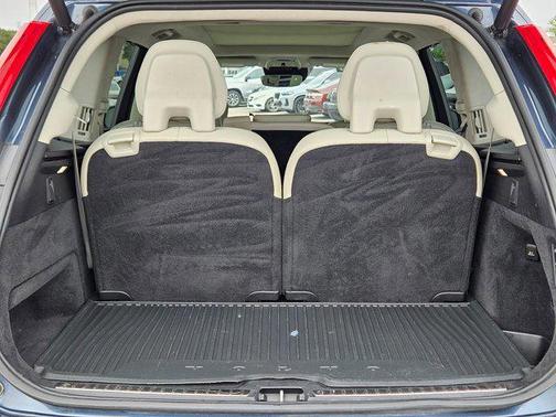 2018 Volvo XC90 Hybrid T8 Inscription