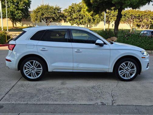 2019 Audi Q5 2.0T Premium Plus