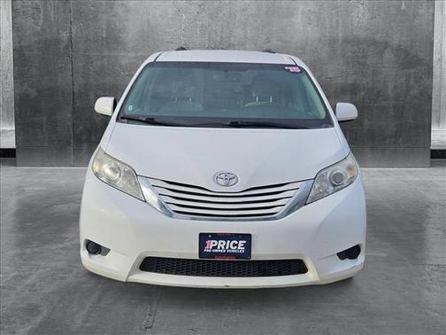 2015 Toyota Sienna LE