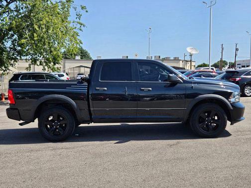 2016 RAM 1500 Tradesman/Express